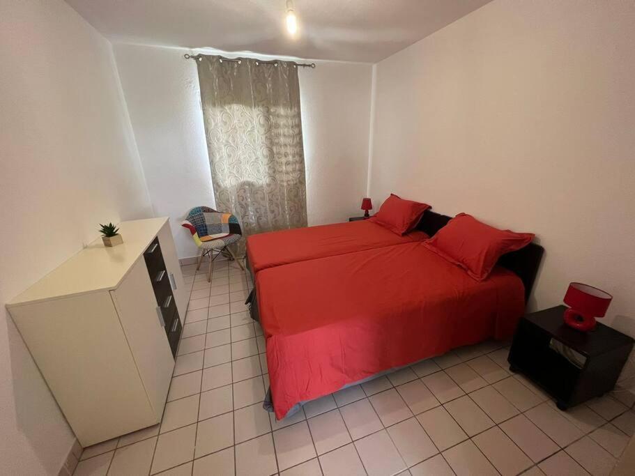 Appartement F4 Petit Bourg Eksteriør billede